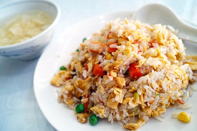 Acompaña el platillo con un arroz estilo oriental