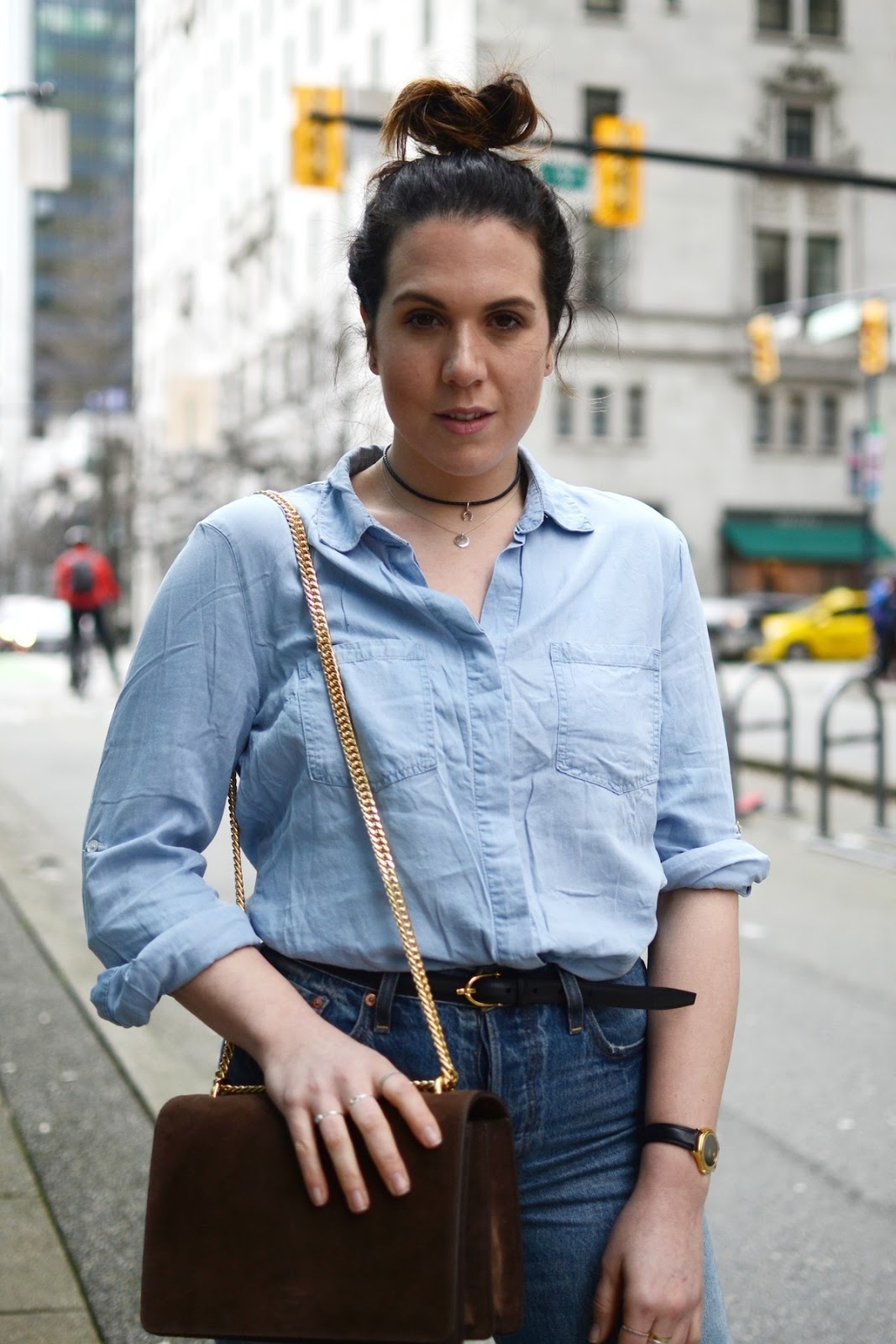 Denim outfit levis wedgie jeans AGNEEL sophie bag vancouver fashion blogger 4