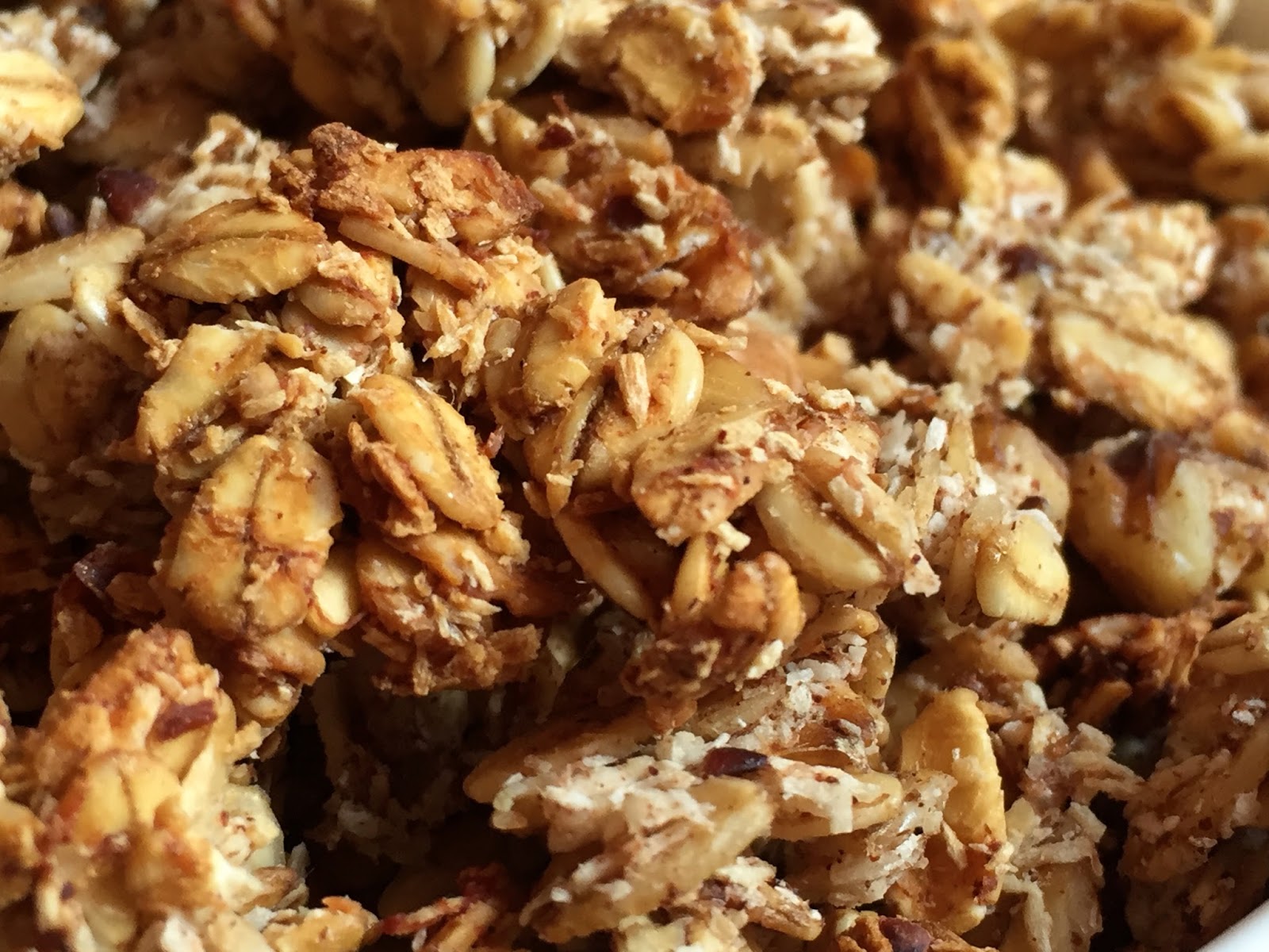 Inglourious Bananas Banana Coconut Granola // Granola alla banana e cocco