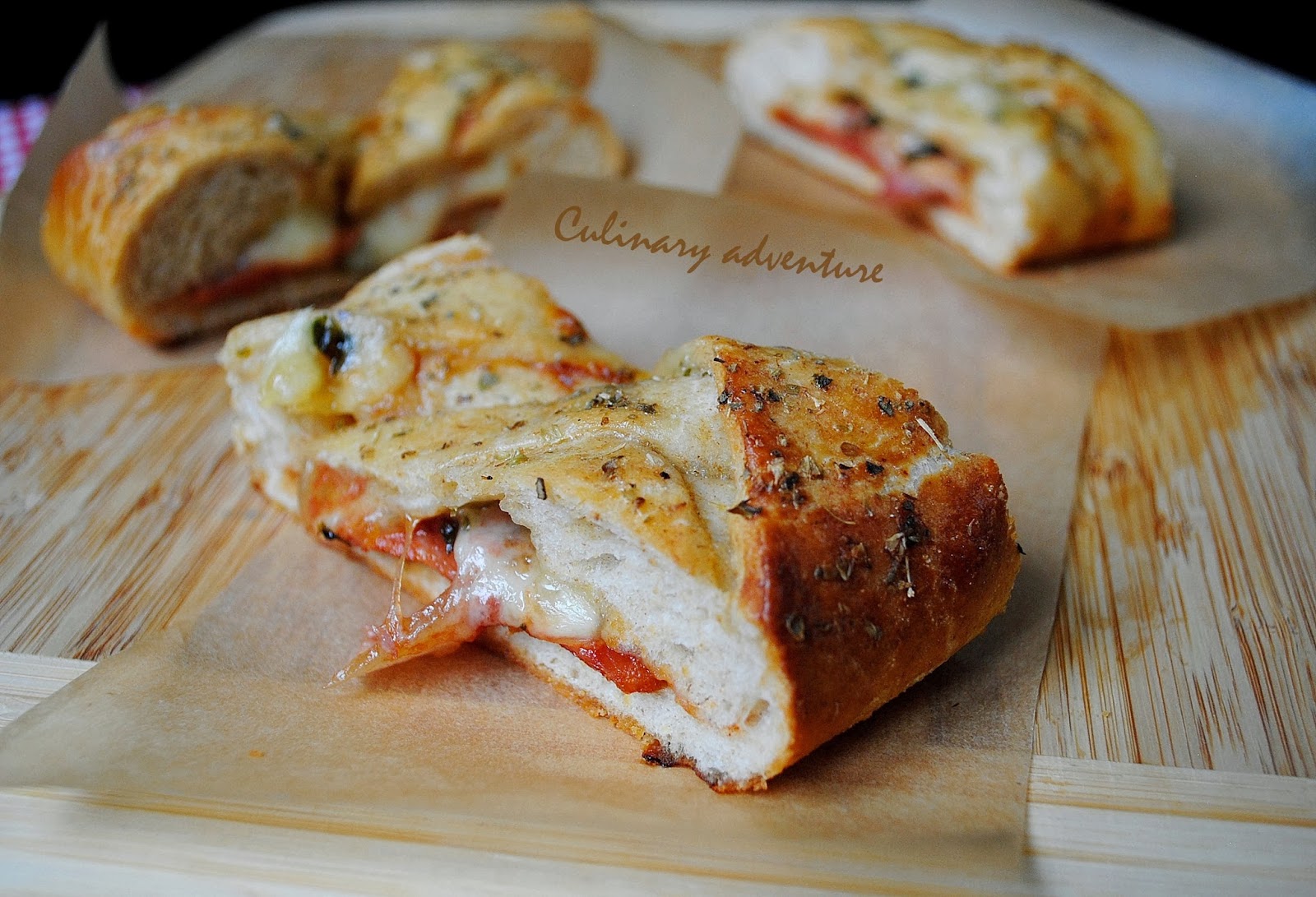 Стромболи (пицца-рулет)