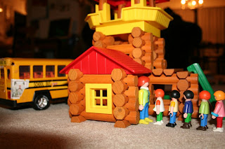 School play with Lincoln Logs & Playmobil (by William 6yo)