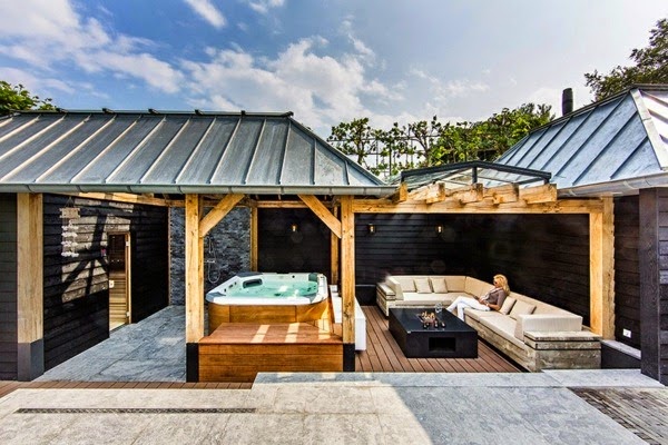 Spa facility and swimming pool in the garden