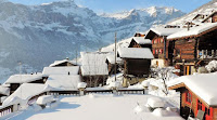 Ελβετικό χωριό προσφέρει 21.500 ευρώ ανά ενήλικα για να προσελκύσει κατοίκους