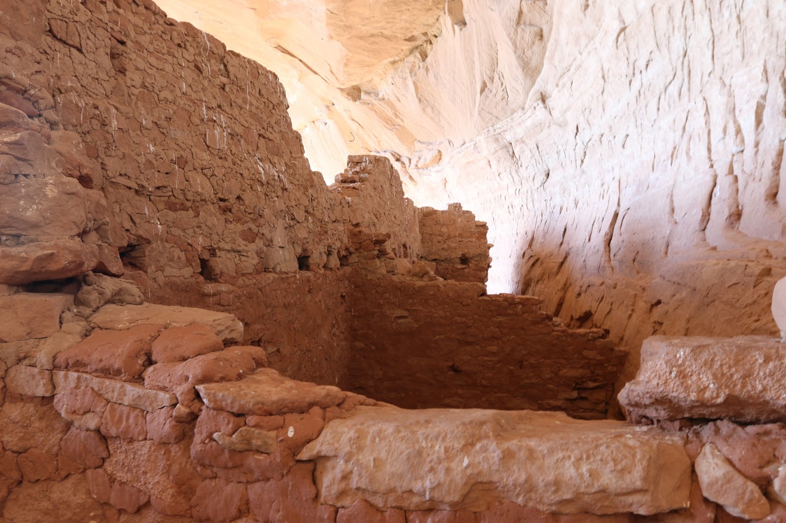 gjhikes.com: 17 Room Ruin