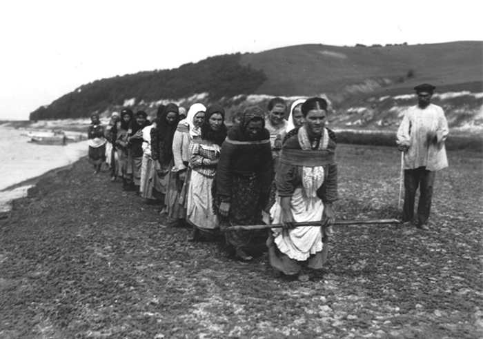 Barge Haulers on the Volga