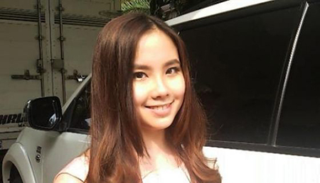 Agatha Chelsea - Di Seberang Sana Agatha Chelsea - Di Seberang Sana