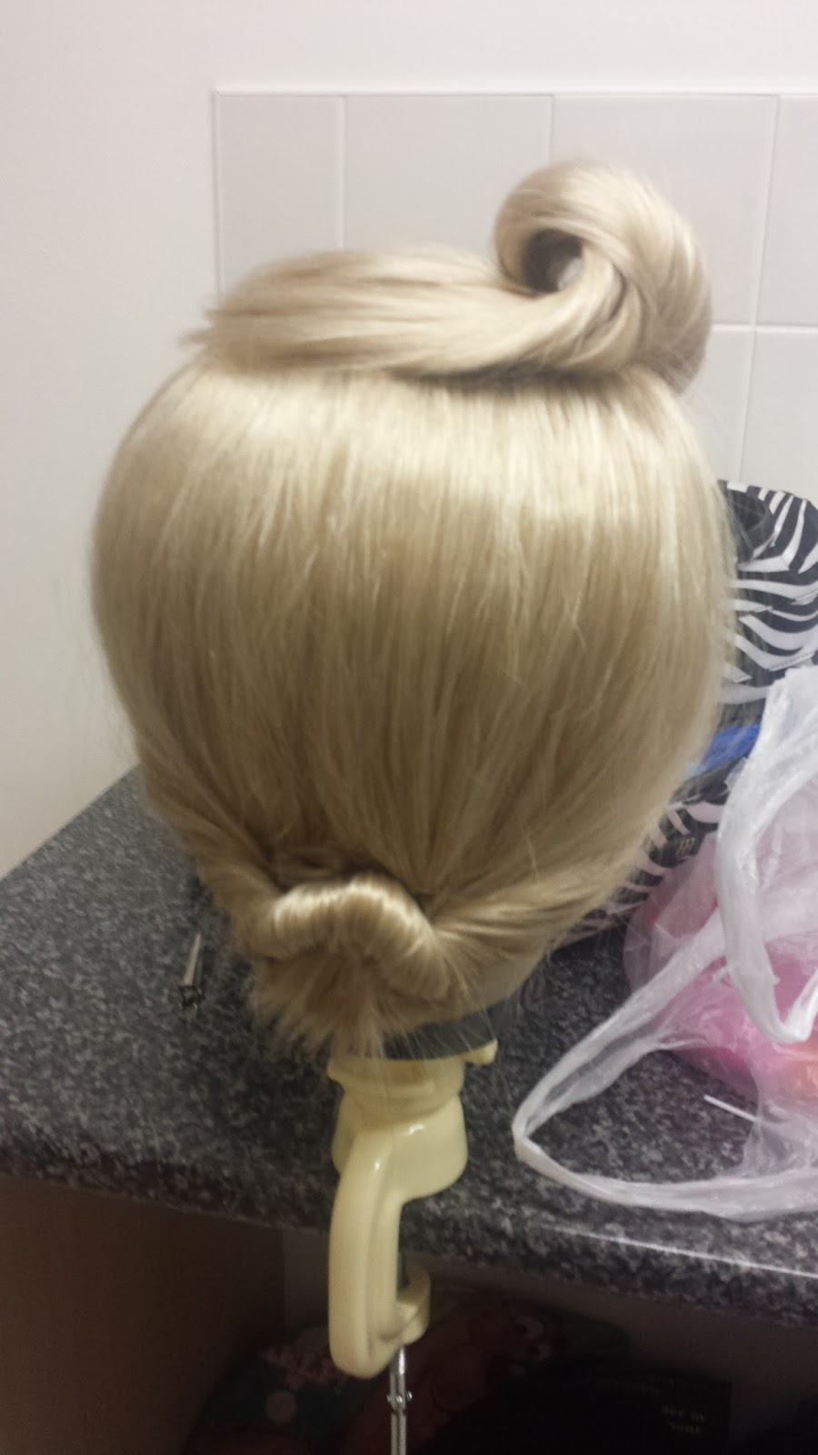 Wig Wonderland How to style acrylic wig