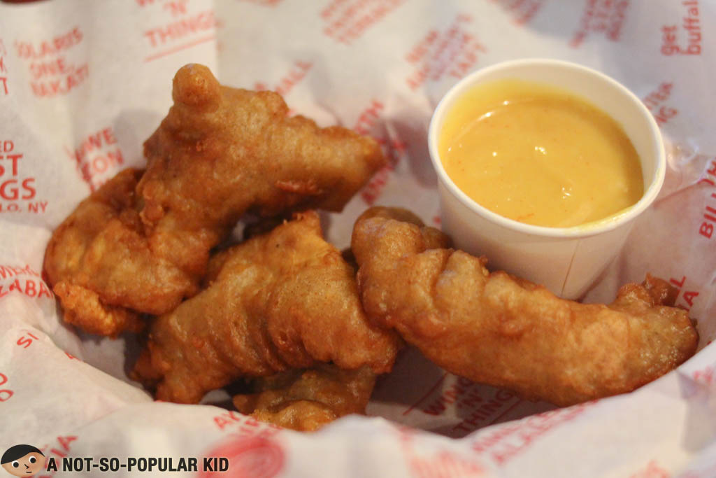 Affordable Eats in Buffalo's Wings N' Things, Legaspi Village, Makati