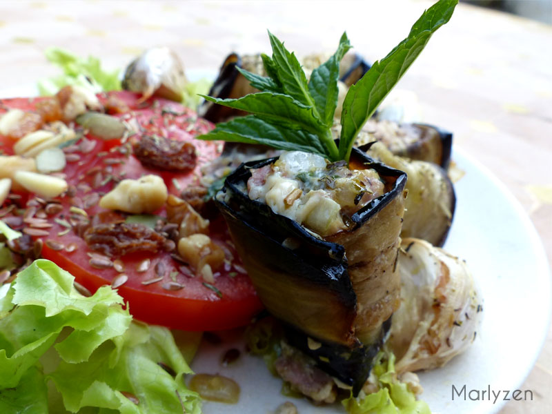 Aubergines à la viande hachée au basilic et à la menthe