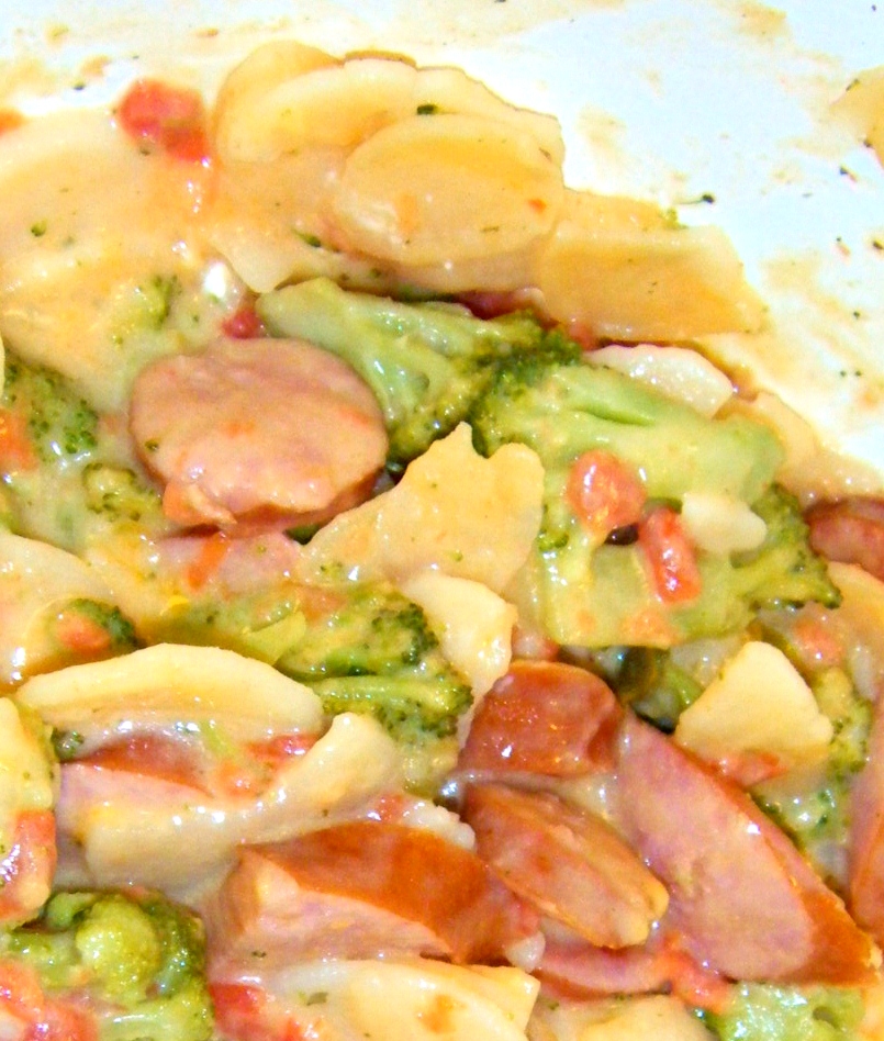 Meals, Menus, and Desserts Super Easy Sausage, Potato, & Broccoli Skillet