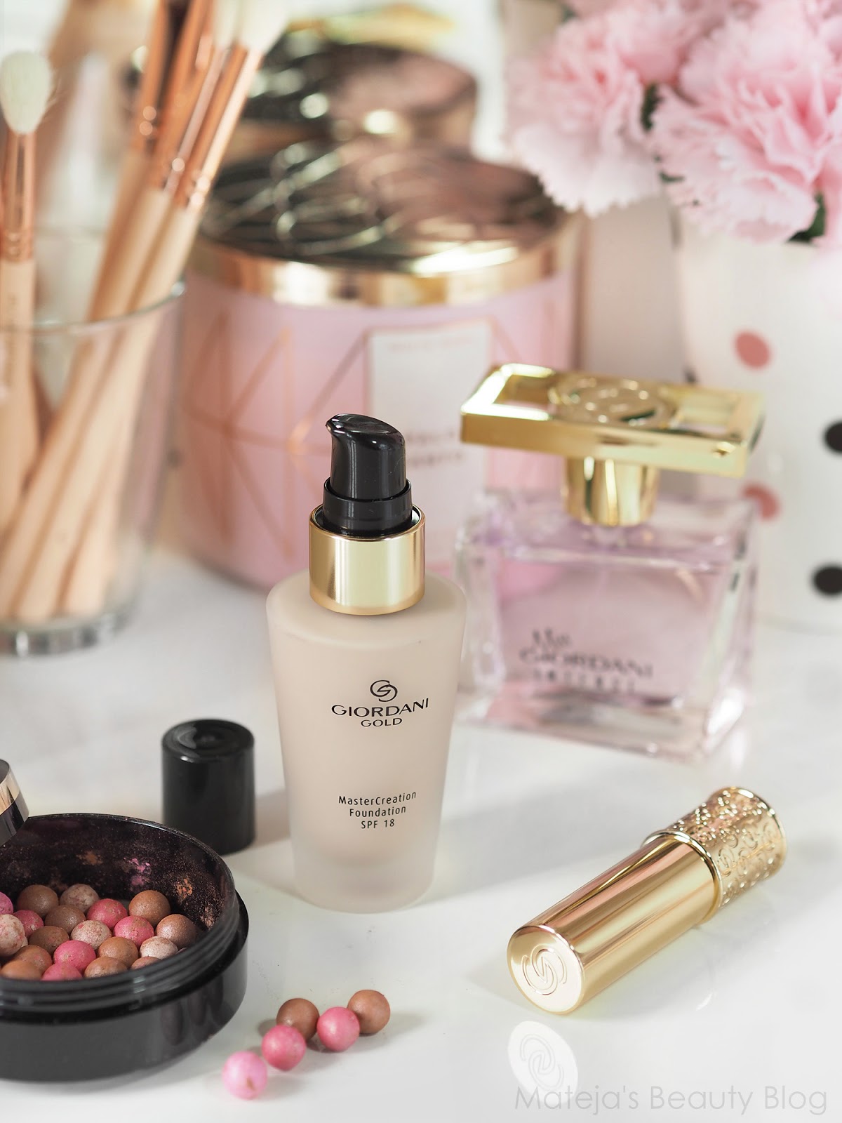 Oriflame Giordani Gold MasterCreation Foundation SPF 18