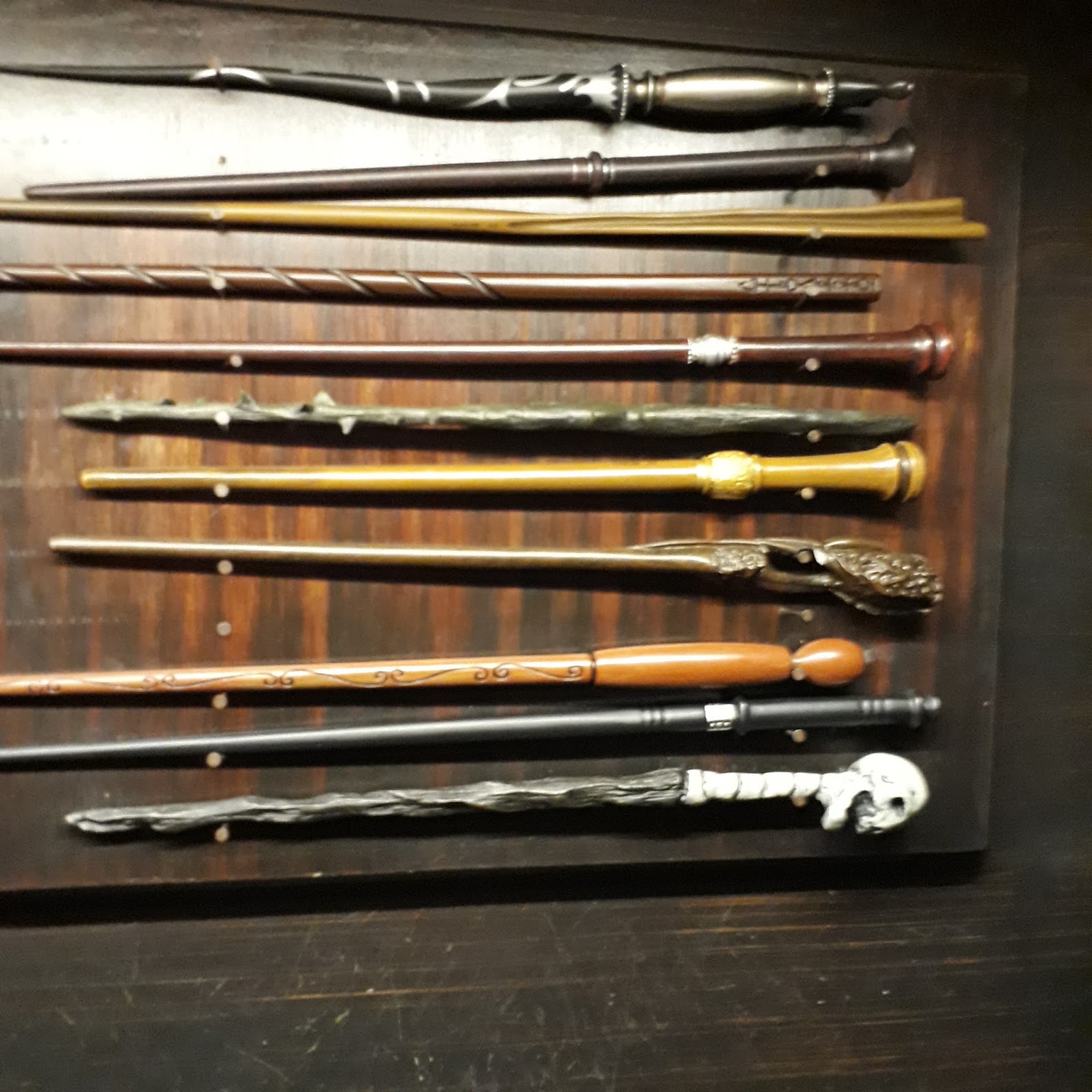 The Wizarding World of Harry Potter Diagon Alley, Wizarding Wands and