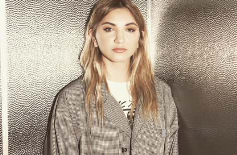 Julia Michaels Issues