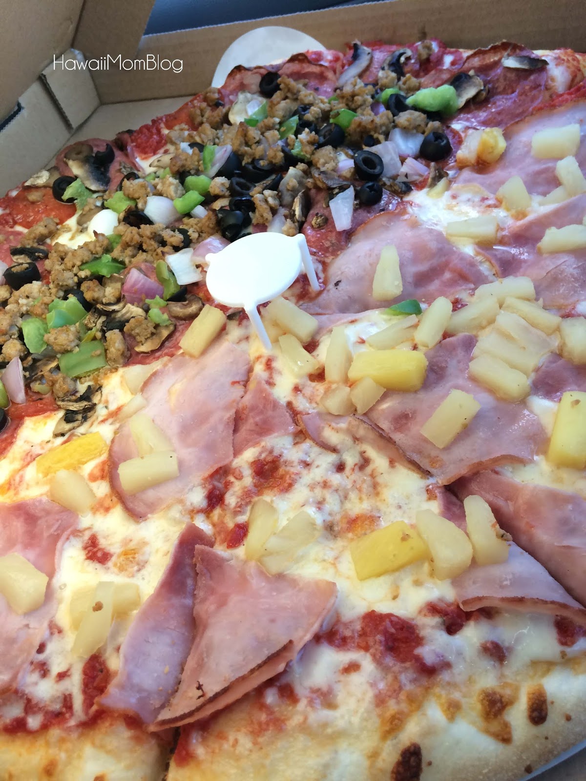 Hawaii Mom Blog Pizza Corner