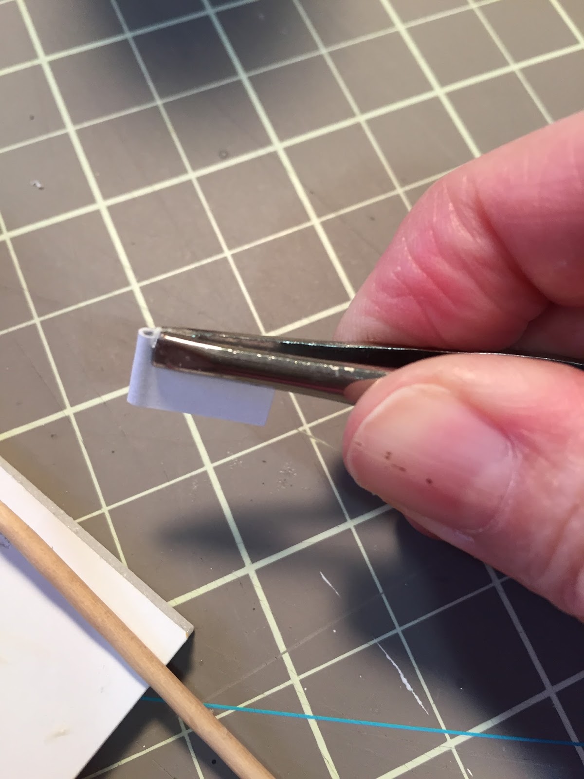 Dollhouse door hinge tutorial The Kinfeld