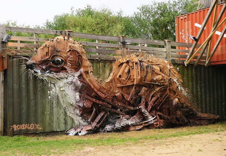 Street Artist Transforms Ordinary Junk Into Animals To Remind About Pollution - Weasel