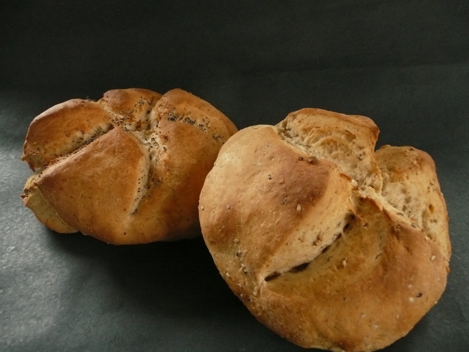 Las cosas de Cósima PAN DE SEMILLAS DE CARDAMOMO Y AMAPOLA