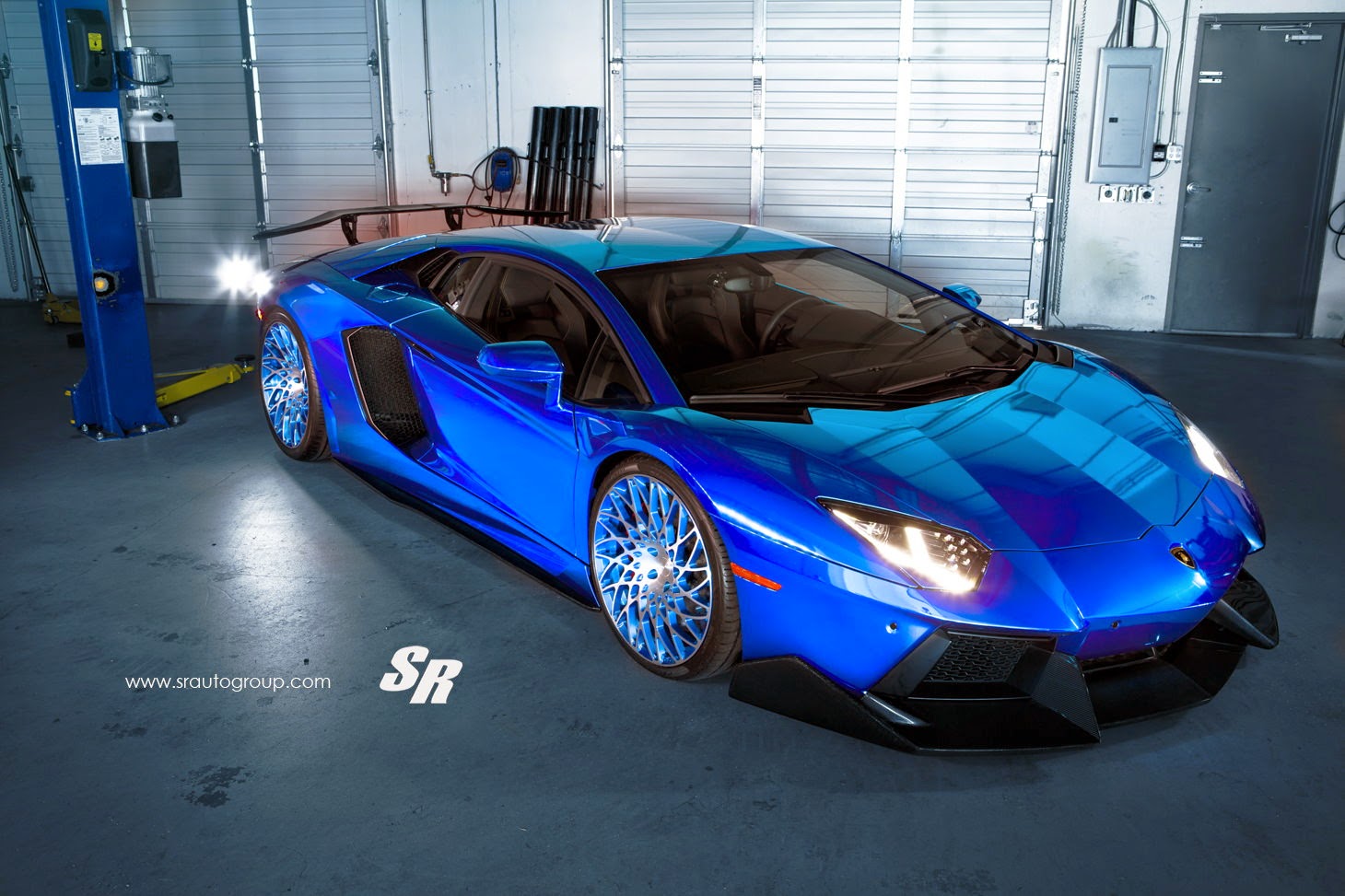 Awesome Chrome Blue Aventador 99Supersports