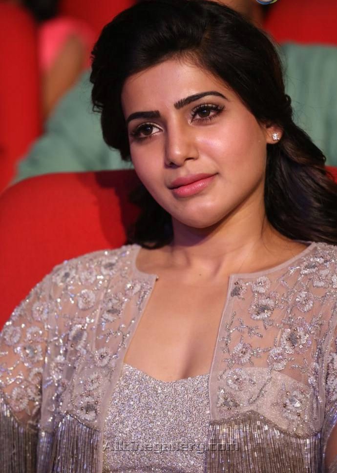 Samantha Stills At A Aa Movie Audio Launch 03 - Samantha's sexiest 30 Hot Cleavage Photos-Seducing Images of her will blow your mind