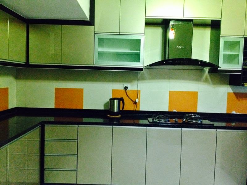 Kabinet Dapur Terus Dari Kilang Farrah Saujana Utama 3 Dapur Ini Kami Letn 2 Pintu Clear Gl Kaler Hijau Tu Di Hujung Kabinet K Satu Rak Pinggan Wow Makin Terserlah Comey La