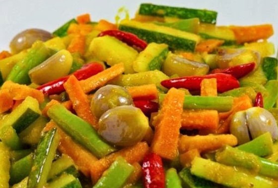 RESEP ACAR TIMUN KUNING MATANG TANPA CUKA Resep makanan RESEP ACAR TIMUN KUNING MATANG TANPA CUKA Resep makanan