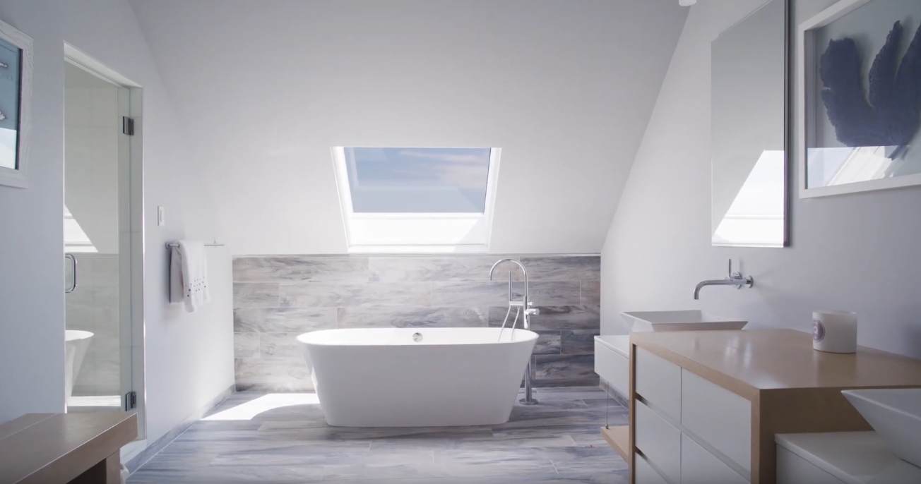 10 Photos vs. 2 & 4 Seascape Lane, Quogue, NY vs. Hamptons Home Interior Design Tour