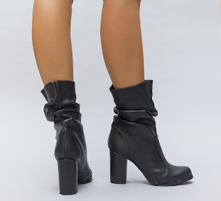 botine de iarna inalte negre de dama, cu toc gros ce le pot purta cu o rochie botine de iarna inalte negre de dama, cu toc gros ce le pot purta cu o rochie
