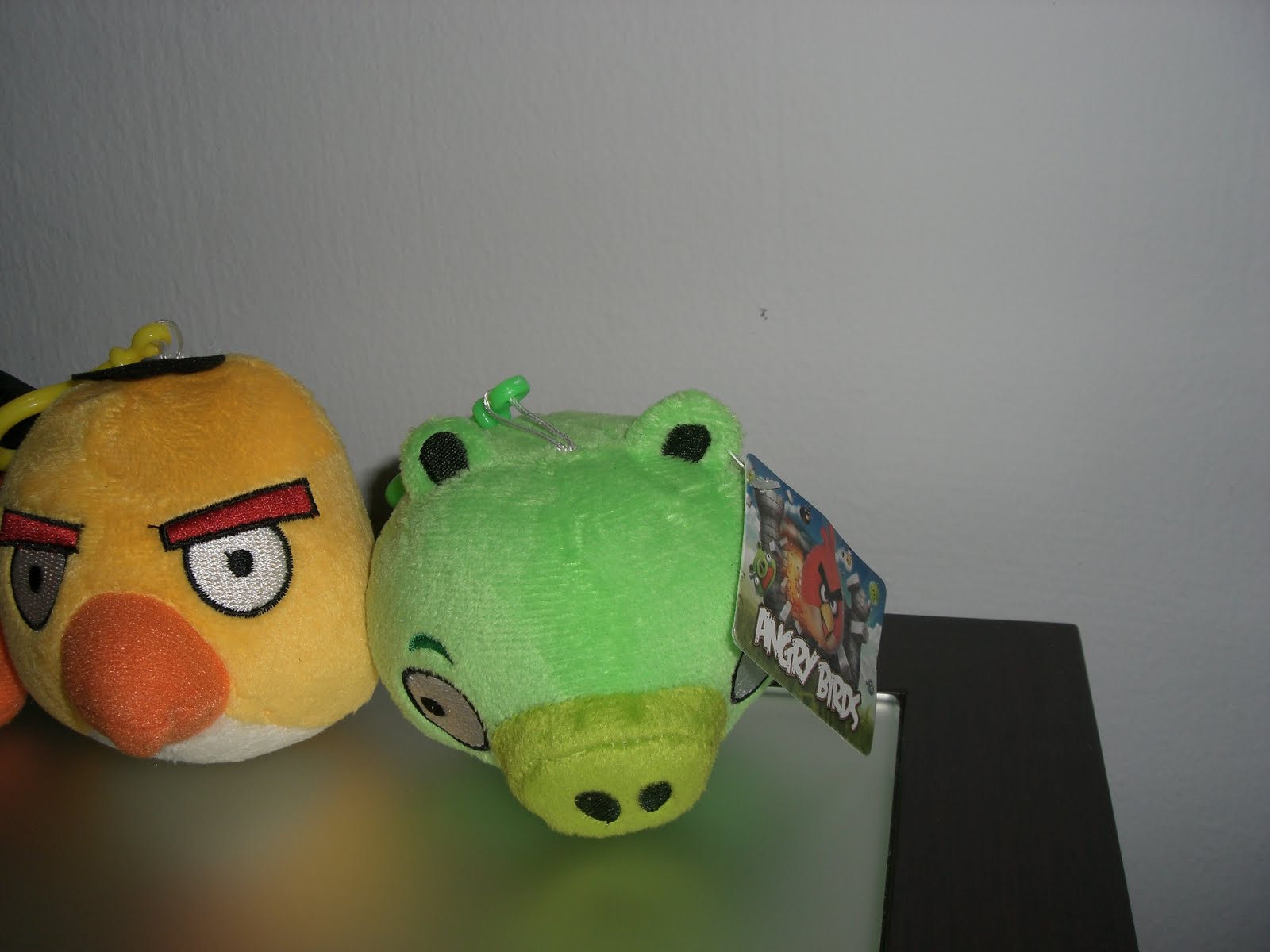 Exclusive UFO catcher plushies and items for sale at clearance prices! 198 Angry Birds +pig