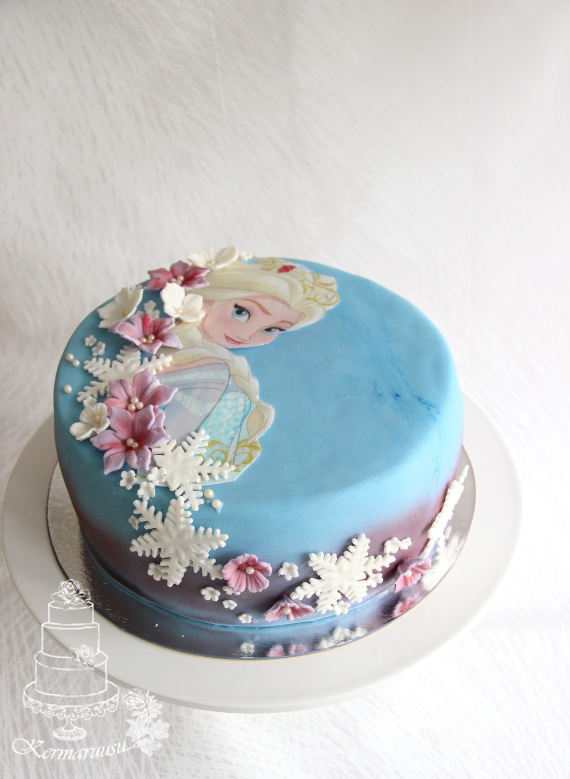 Kermaruusu Frozen kakku