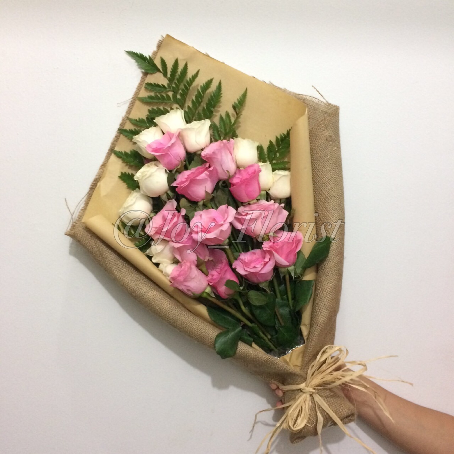 Hand Bouquet 3 JOY FLORIST