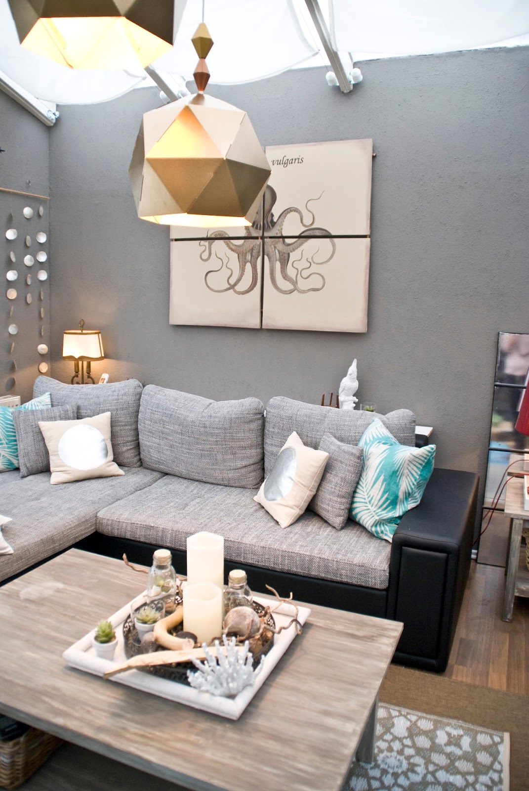 How to build a bench behind a sofa or get your furniture off the walls...