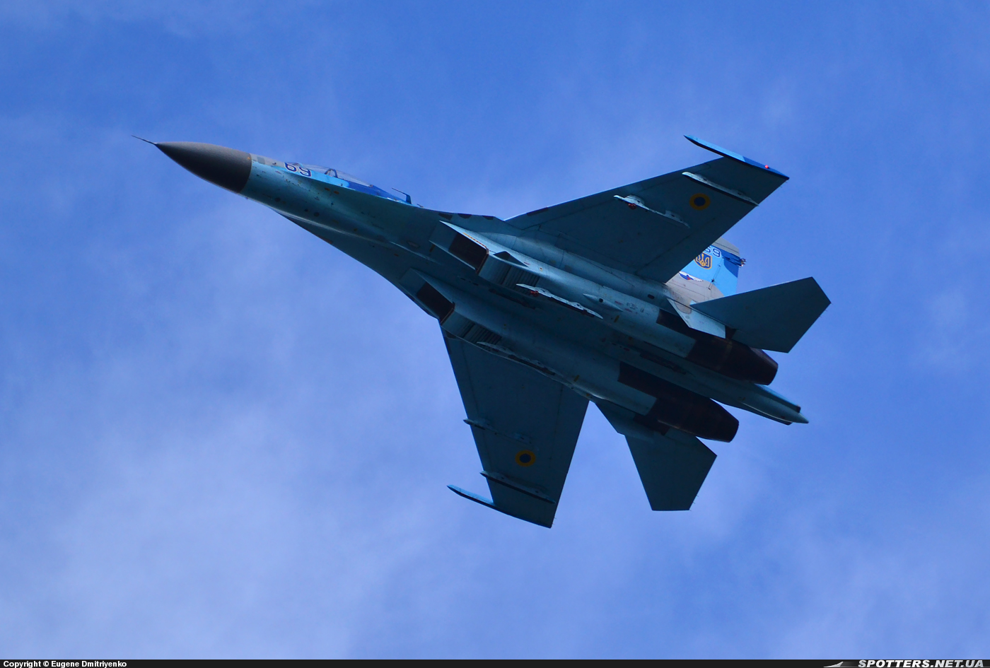 Su-27 бортовий номер 69 синій