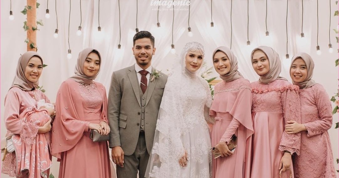 model baju bridesmaid 2020