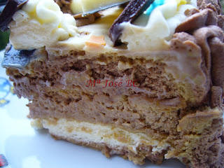 Tarta+Hugo+de+galletas+con+mousse+de+3+chocolates+(32).JPG