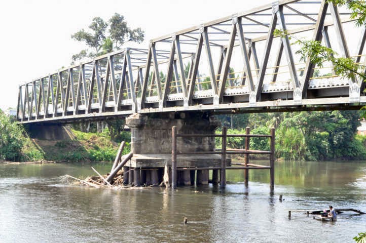 Jembatan Rangka Truss Bridge