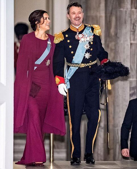 Crown Princess Mary wore gown by Lasse Spangenberg Copenhagen. Crown Prince Frederik and Crown Princess Mary attended the reception