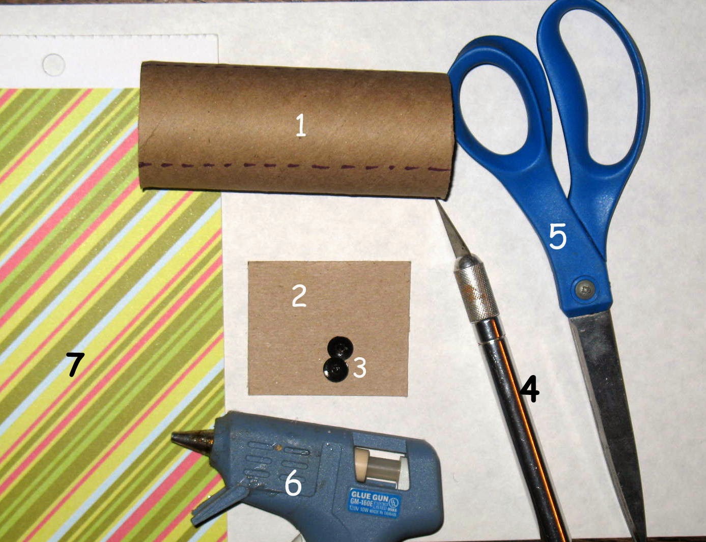 CraftyColie DIY/Tutorial Toilet Paper Roll Recycle for Craft Storage