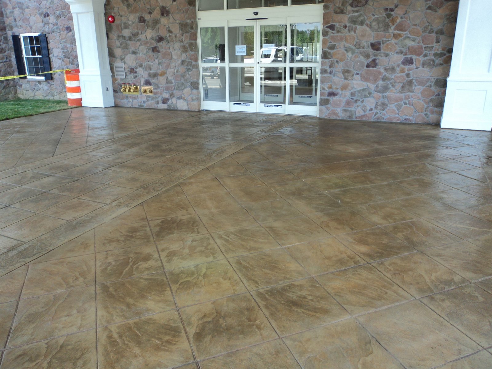 ARTISTIC CONCRETE 1 800 2737636 / 410 9230646