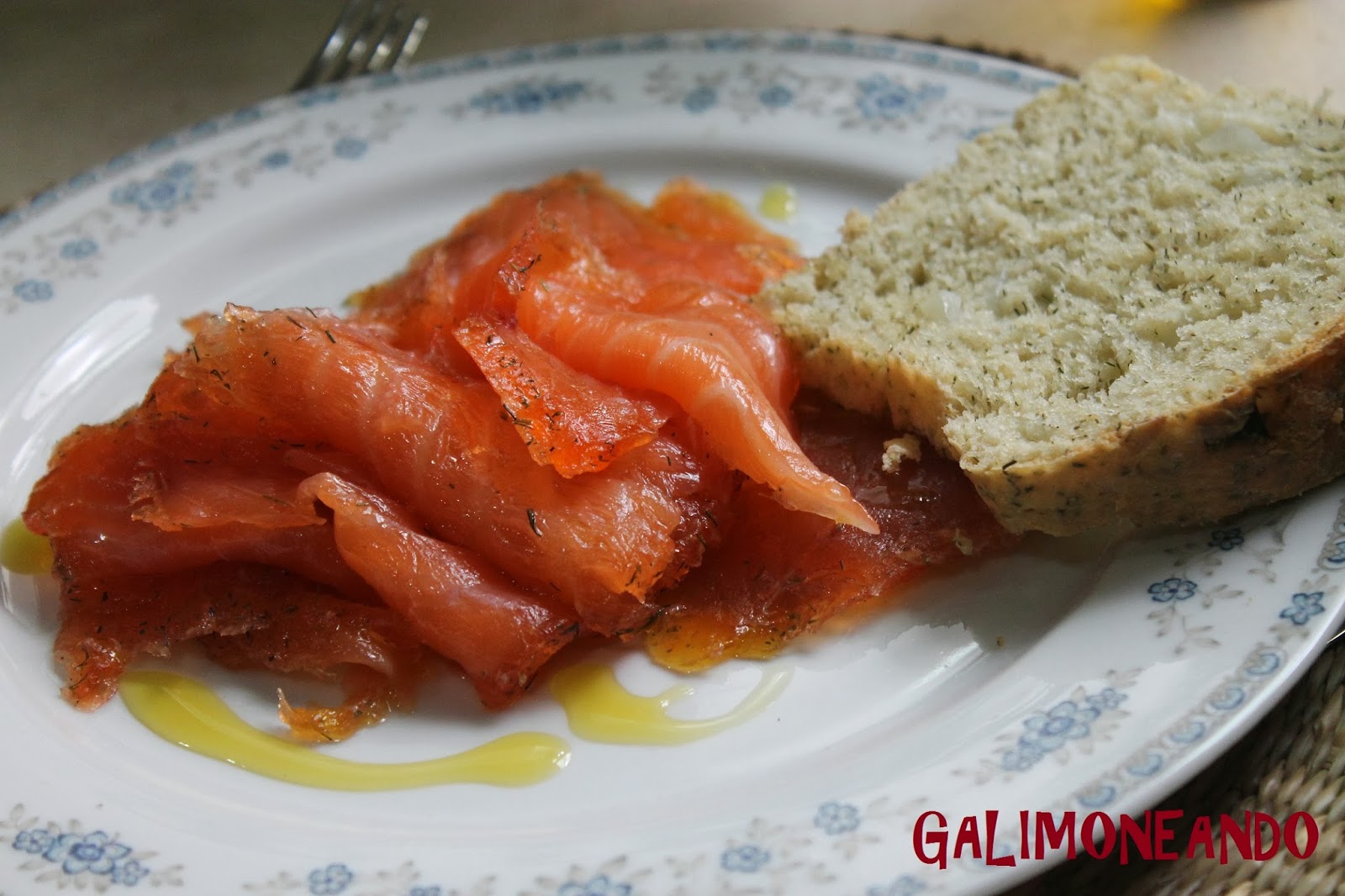 GALIMONEANDO SALMÓN MARINADO AL ENELDO "GRAVLAX"
