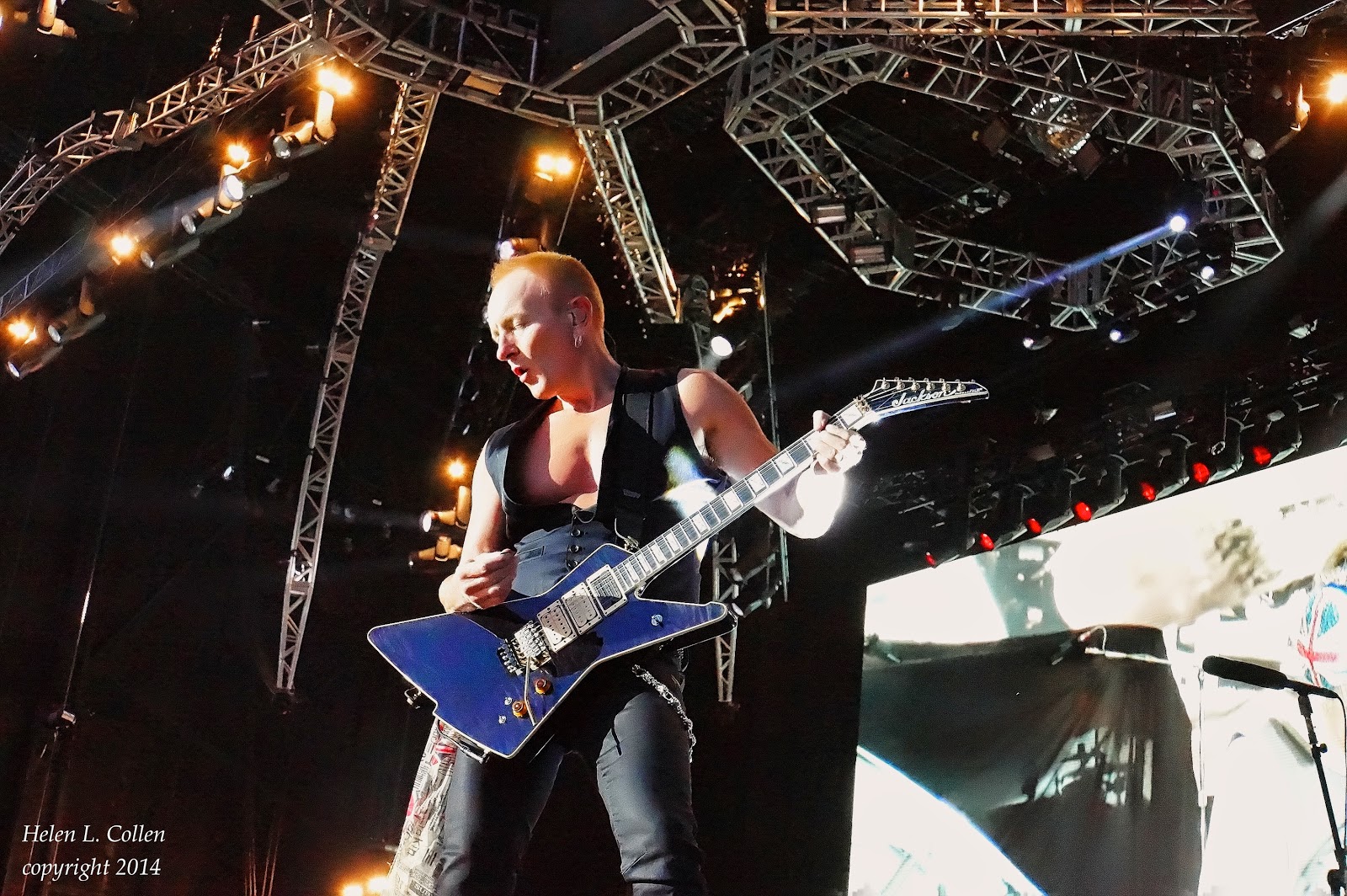 Phil Collen Jackson “XSTROYER” Celebrates Collen’s Classic Guitars