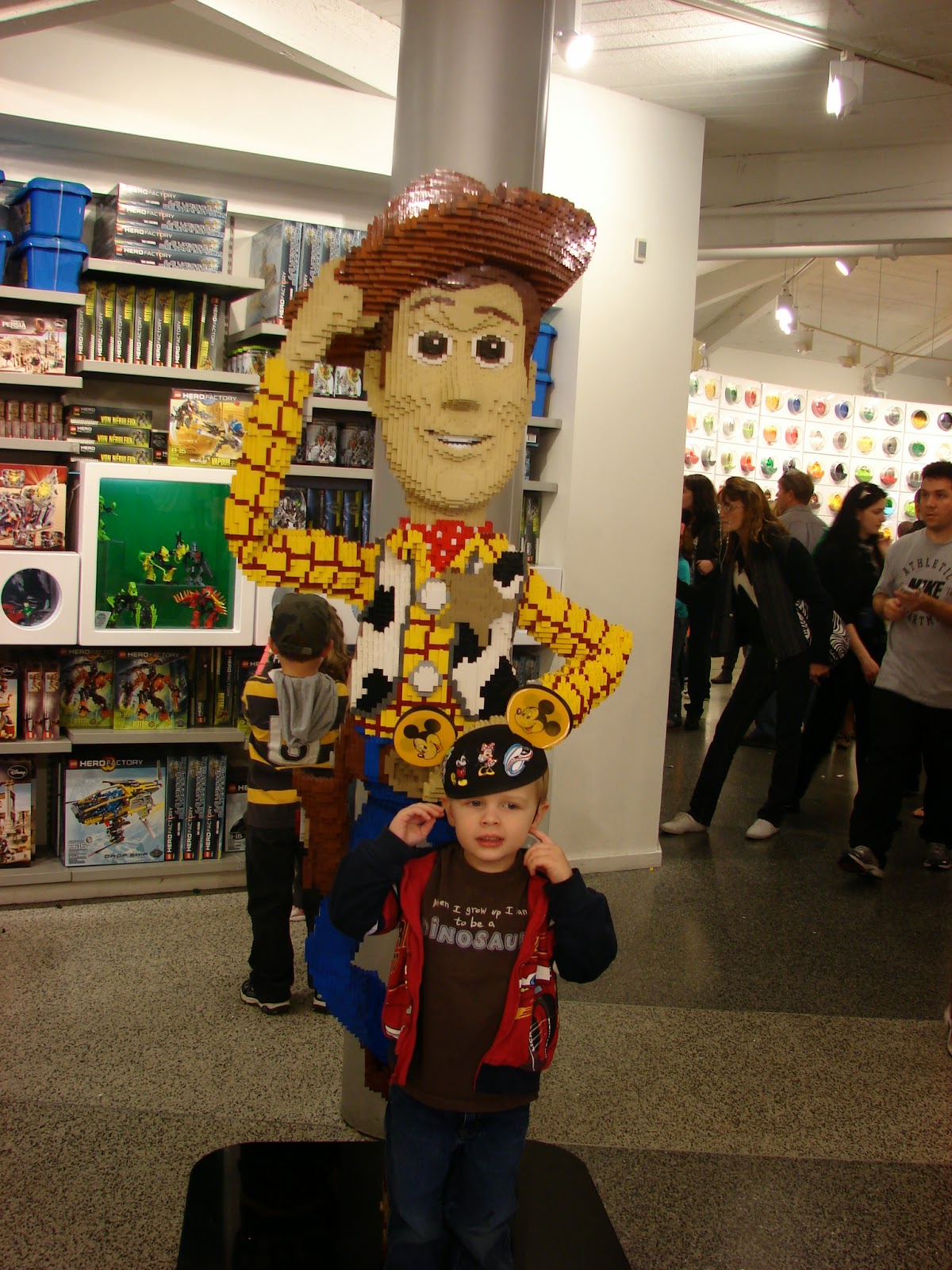 Disney Devoted: Freebie Friday-LEGO Mini Build at Downtown Disney
