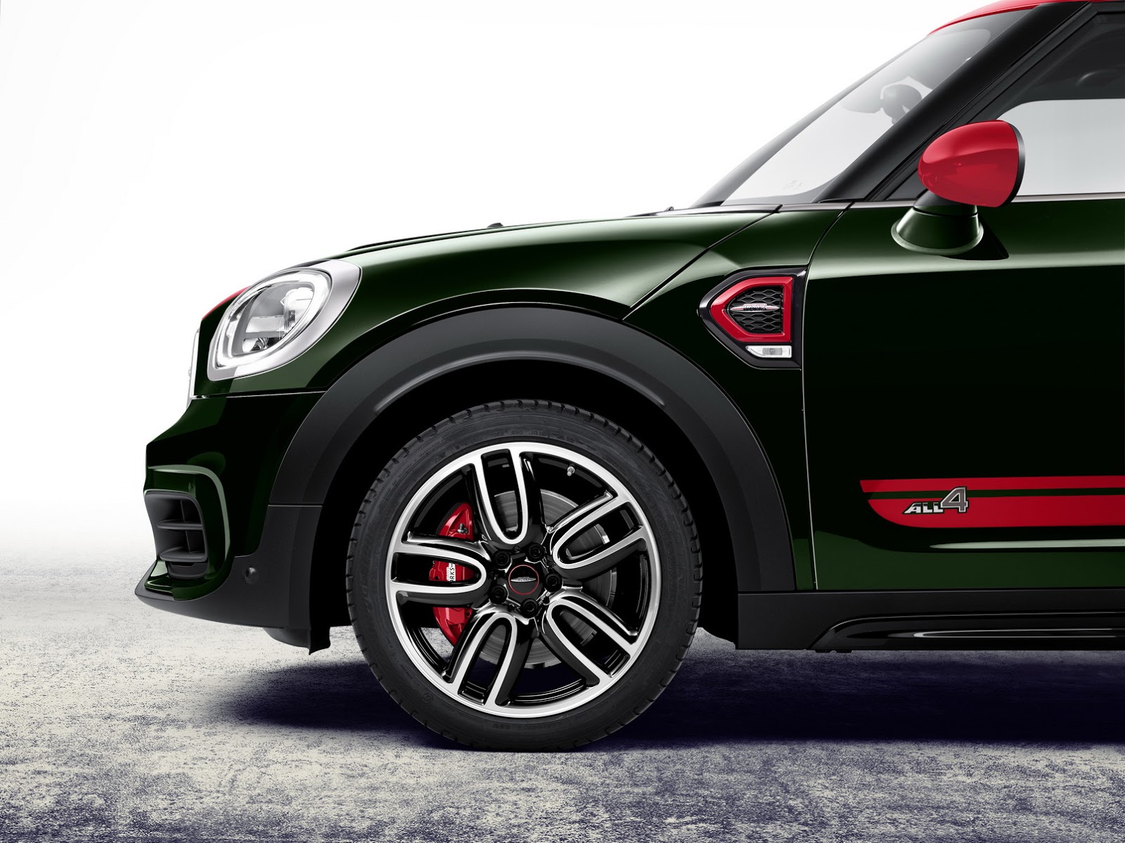 [Imagen: 2018-MINI-Countryman-JCW-4.jpg]