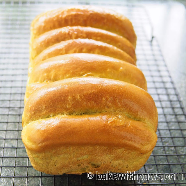 Pandan Pull-Apart Bread Pandan Pull-Apart Bread