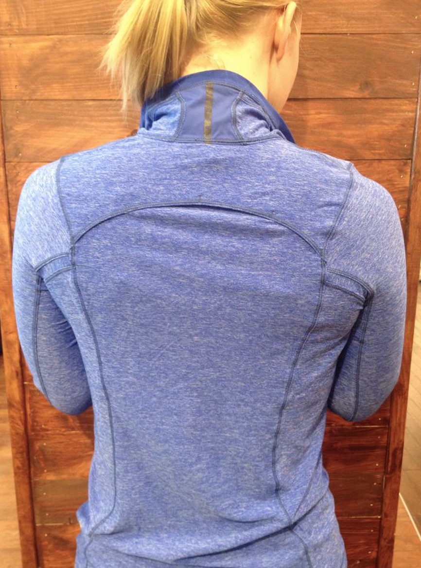 http://www.anrdoezrs.net/links/7680158/type/dlg/http://shop.lululemon.com/products/clothes-accessories/tops-long-sleeve/Pace-Pusher-1-2-Zip?cc=9508&skuId=3594840&catId=tops-long-sleeve