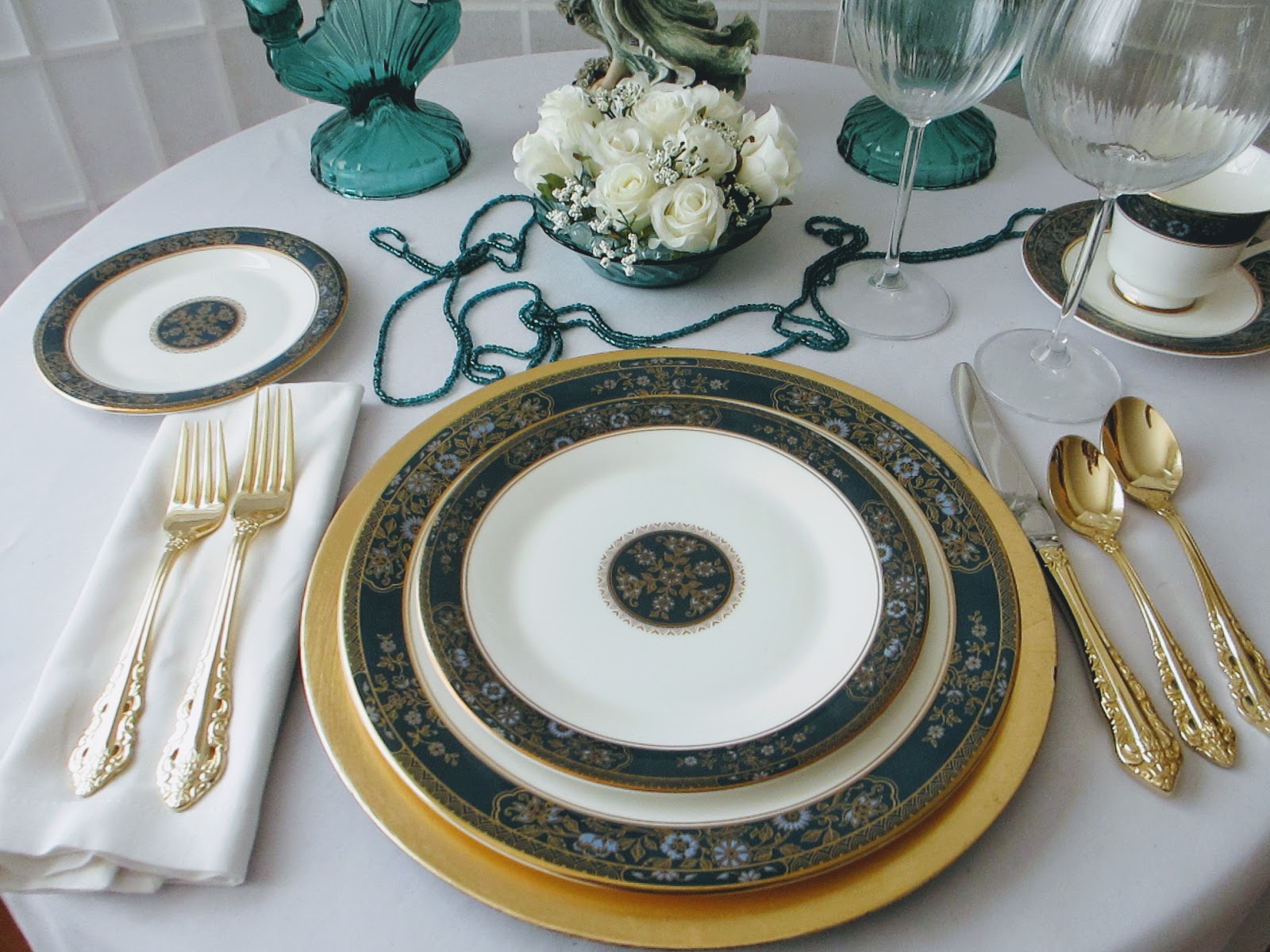 Table for One Elegant Royal Doulton Carlyle Table