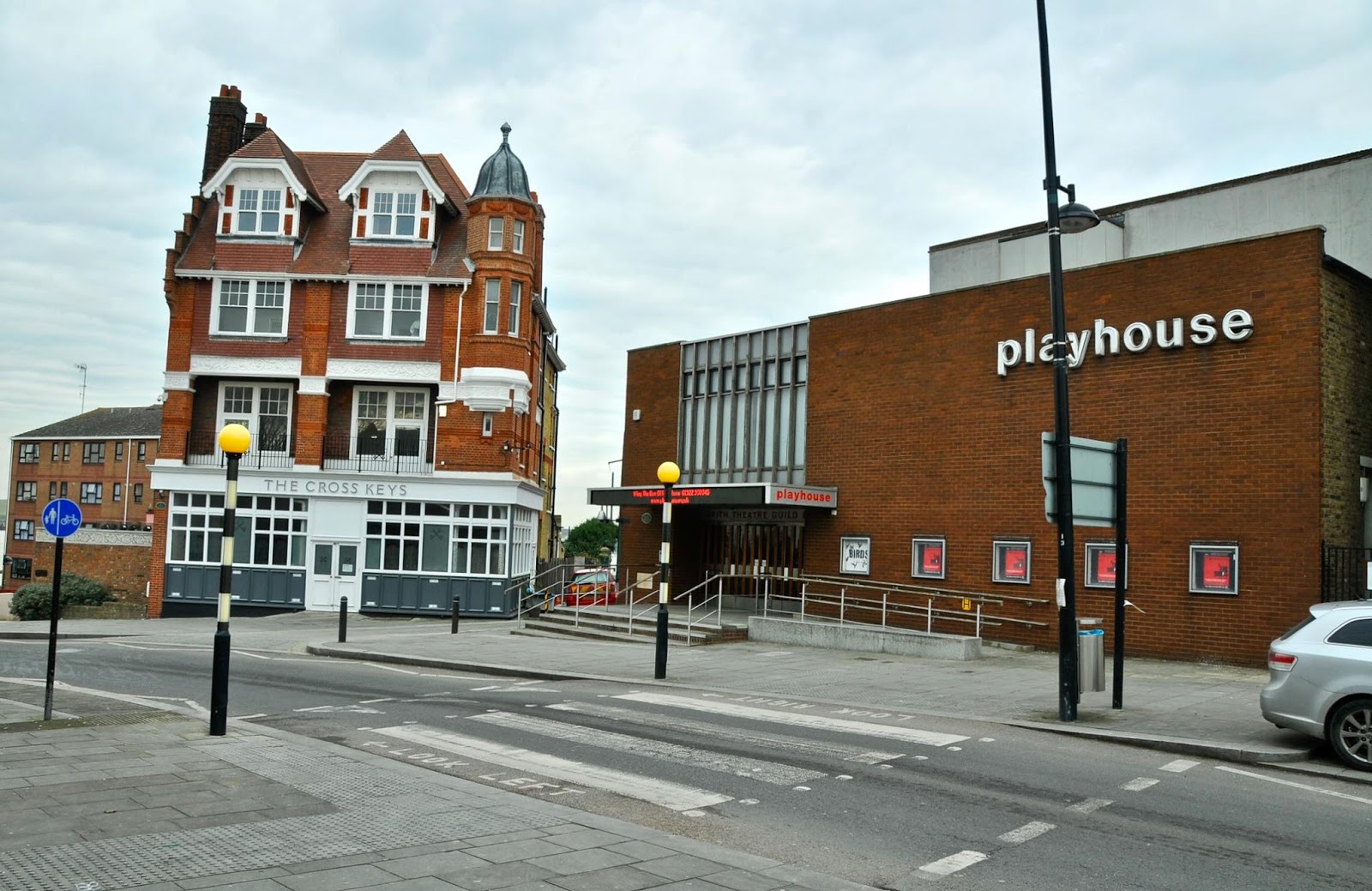 Arthur Pewty's maggot sandwich The Pom Pom Womblers.