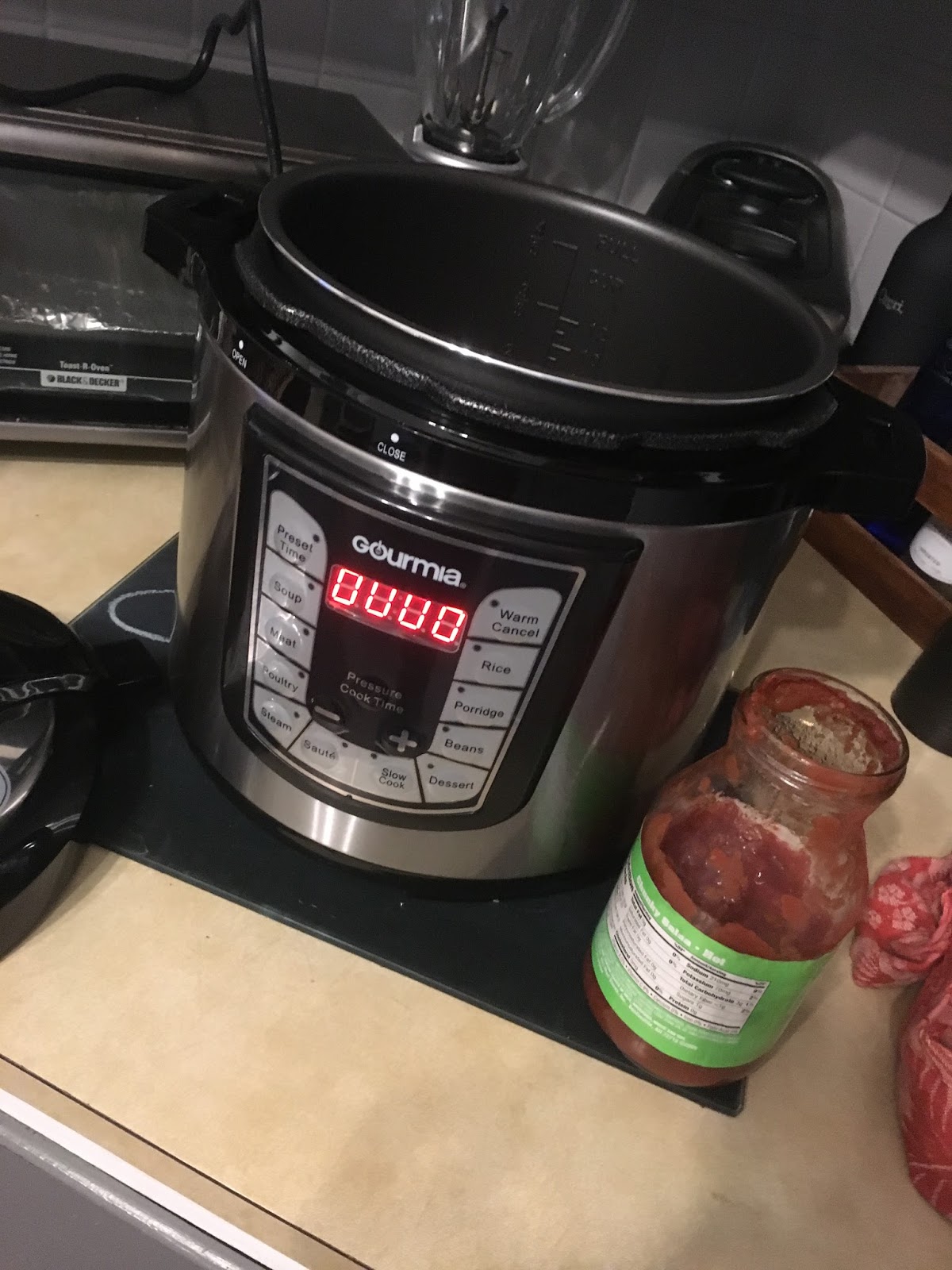 Nesca's Nook Gourmia Pressure cooker & easy Salsa chicken