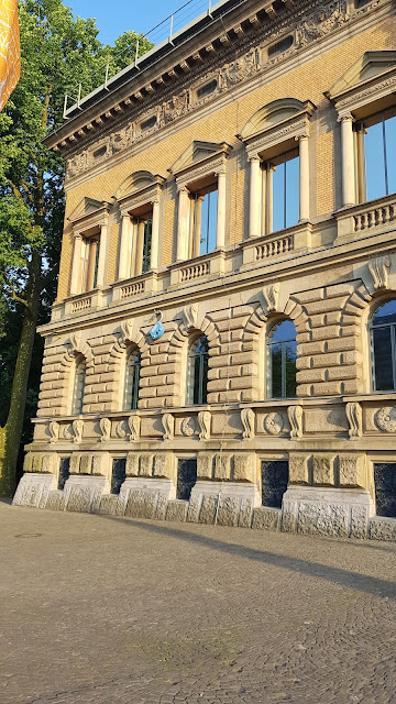 Ständehaus am Schwanenspiegel (K21).