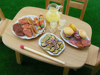 15 Miniatur Makanan Unik Karya Shay Aaron