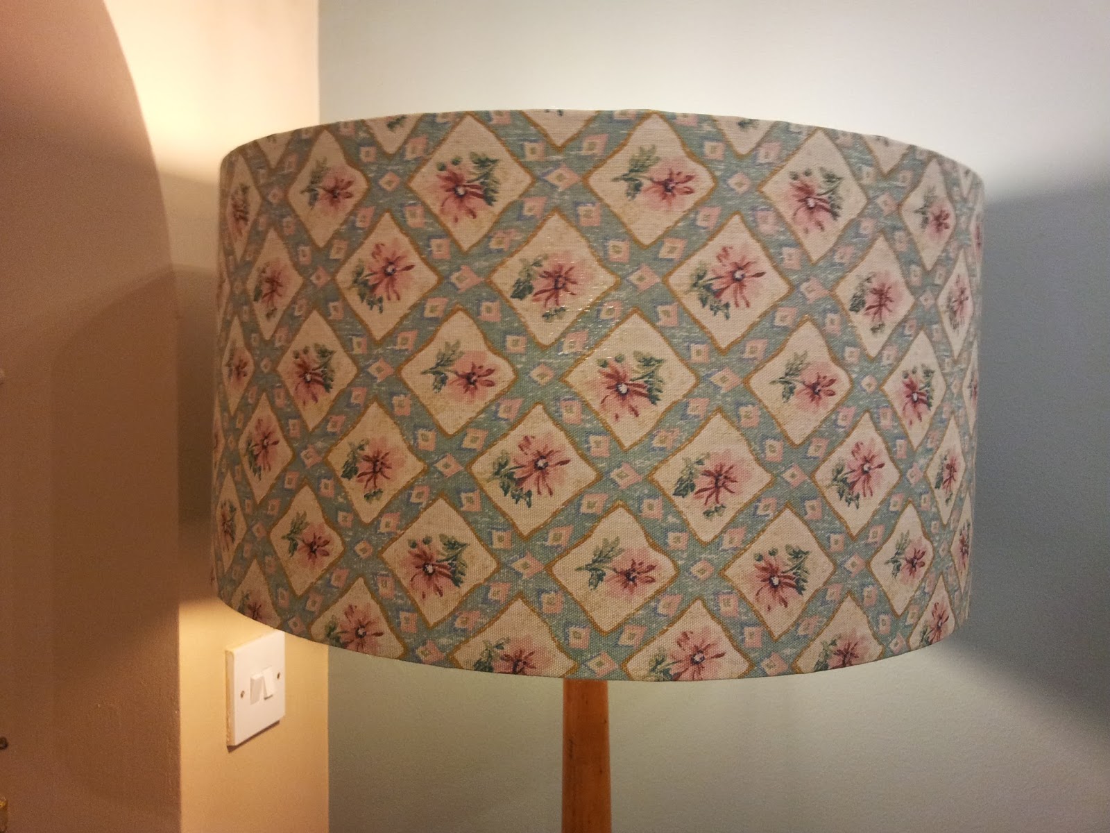 FunkyJunk Vintage Craft and Furniture Design How to Cover a Lampshade